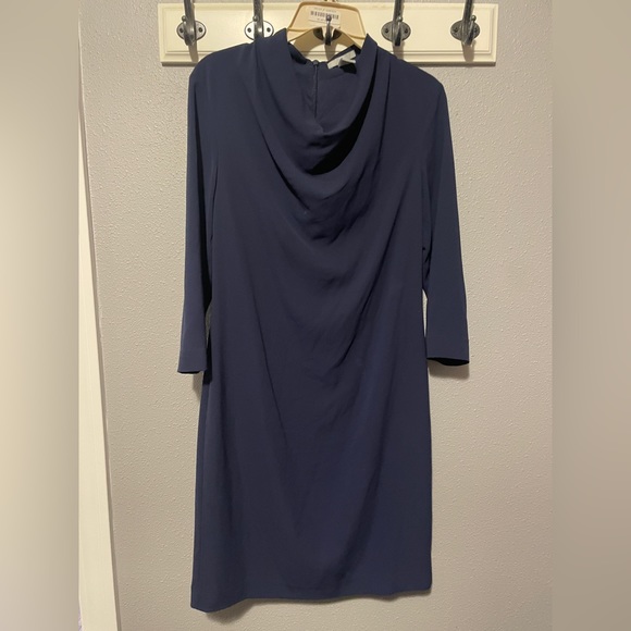 Dark blue H&M long sleeve dress size 6. Lightly worn. - Picture 2 of 5